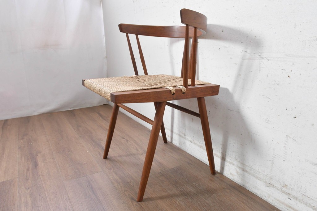 中古　ジョージナカシマ(George Nakashima)　桜製作所　グラスシートチェア(GRASS SEATED CHAIR)　CN120　軽やかな佇まいが魅力のチェア　(R-091367)