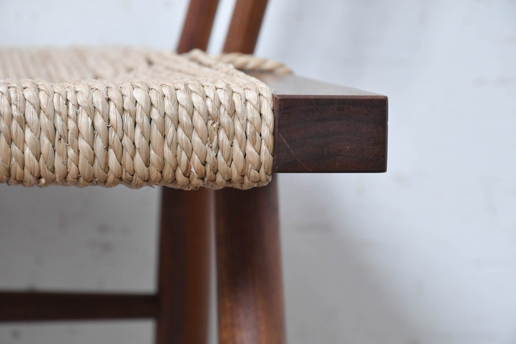 中古　ジョージナカシマ(George Nakashima)　桜製作所　グラスシートチェア(GRASS SEATED CHAIR)　CN120　軽やかな佇まいが魅力のチェア　(R-091367)