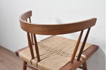 中古　ジョージナカシマ(George Nakashima)　桜製作所　グラスシートチェア(GRASS SEATED CHAIR)　CN120　軽やかな佇まいが魅力のチェア　(R-091367)