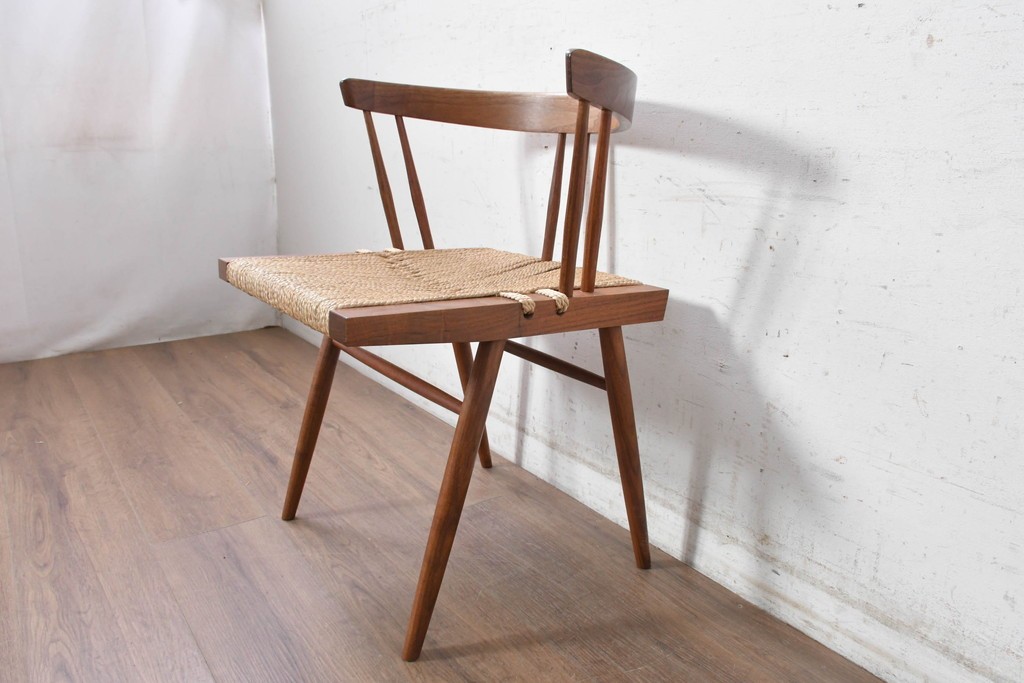 中古　ジョージナカシマ(George Nakashima)　桜製作所　グラスシートチェア(GRASS SEATED CHAIR)　CN120　軽やかな佇まいが魅力のチェア　(R-091368)