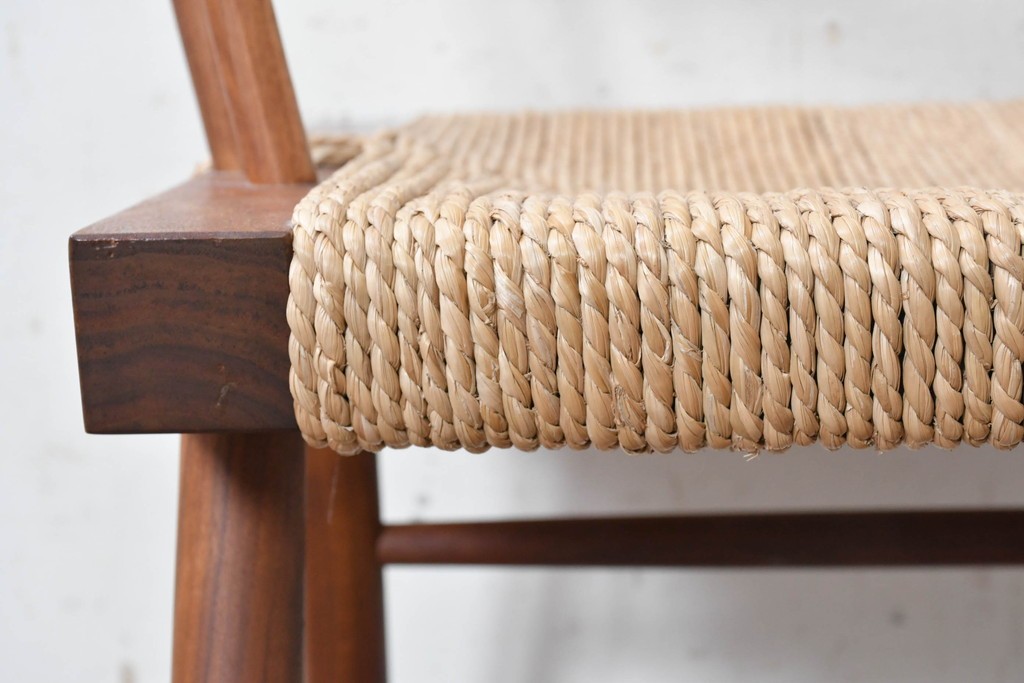 中古　ジョージナカシマ(George Nakashima)　桜製作所　グラスシートチェア(GRASS SEATED CHAIR)　CN120　軽やかな佇まいが魅力のチェア　(R-091368)