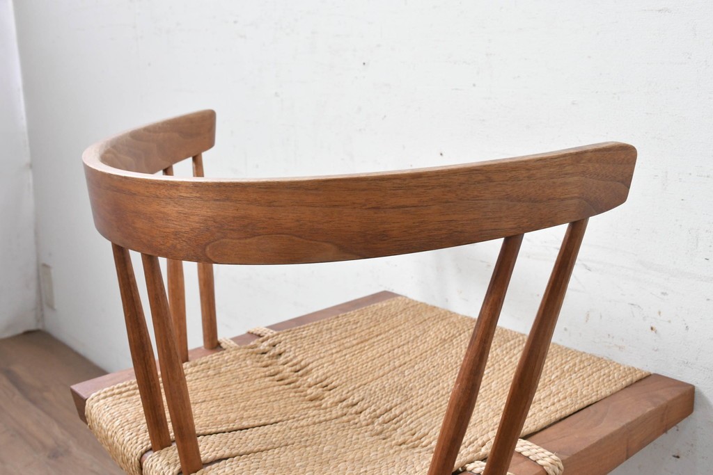 中古　ジョージナカシマ(George Nakashima)　桜製作所　グラスシートチェア(GRASS SEATED CHAIR)　CN120　軽やかな佇まいが魅力のチェア　(R-091368)