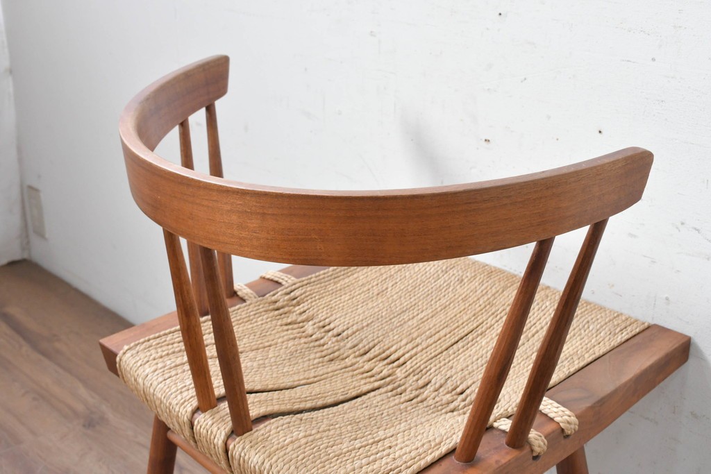 中古　ジョージナカシマ(George Nakashima)　桜製作所　グラスシートチェア(GRASS SEATED CHAIR)　CN120　軽やかな佇まいが魅力のチェア　(R-091369)