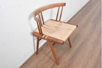 中古　ジョージナカシマ(George Nakashima)　桜製作所　グラスシートチェア(GRASS SEATED CHAIR)　CN120　軽やかな佇まいが魅力のチェア　(R-091370)