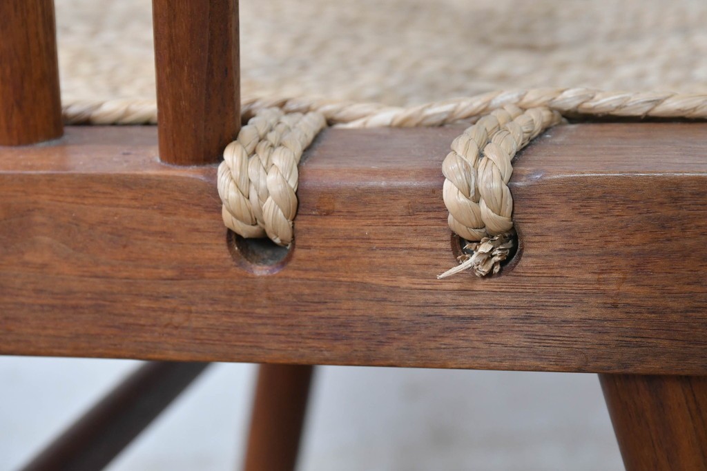 中古　ジョージナカシマ(George Nakashima)　桜製作所　グラスシートチェア(GRASS SEATED CHAIR)　CN120　軽やかな佇まいが魅力のチェア　(R-091370)