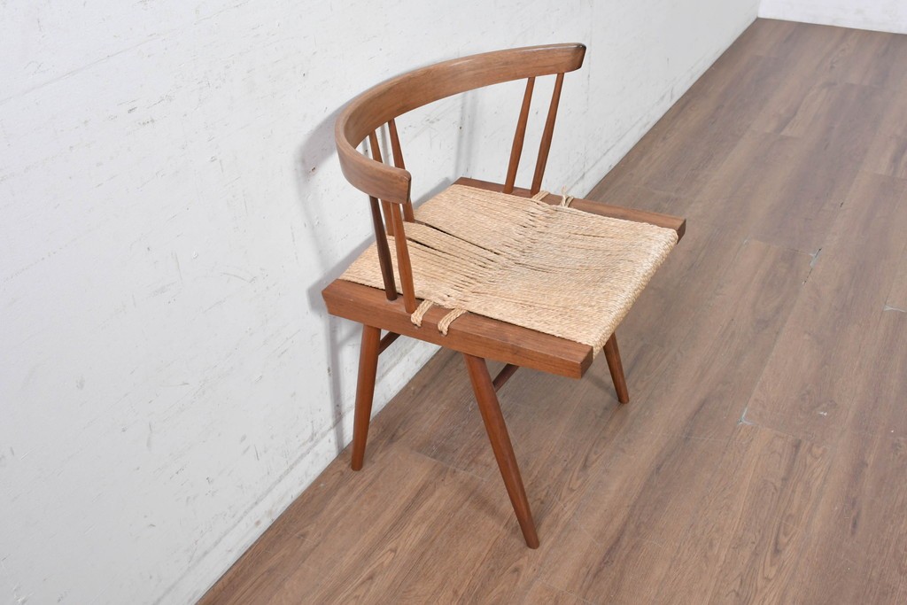 中古　ジョージナカシマ(George Nakashima)　桜製作所　グラスシートチェア(GRASS SEATED CHAIR)　CN120　軽やかな佇まいが魅力のチェア　(R-091371)