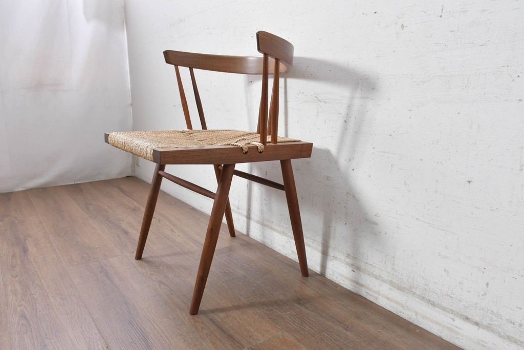 中古　ジョージナカシマ(George Nakashima)　桜製作所　グラスシートチェア(GRASS SEATED CHAIR)　CN120　軽やかな佇まいが魅力のチェア　(R-091371)