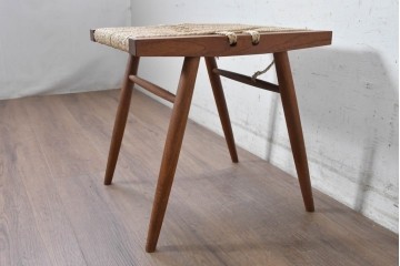 中古　ジョージナカシマ(George Nakashima)　桜製作所　グラスシートスツール(GRASS SEATED STOOL)　CN124　木部と編み座面が調和するスツール　(R-091372)