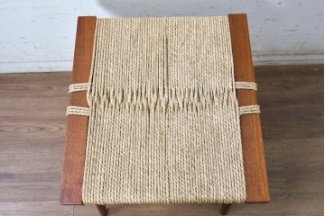 中古　ジョージナカシマ(George Nakashima)　桜製作所　グラスシートスツール(GRASS SEATED STOOL)　CN124　木部と編み座面が調和するスツール　(R-091372)
