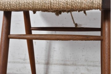 中古　ジョージナカシマ(George Nakashima)　桜製作所　グラスシートスツール(GRASS SEATED STOOL)　CN124　木部と編み座面が調和するスツール　(R-091372)