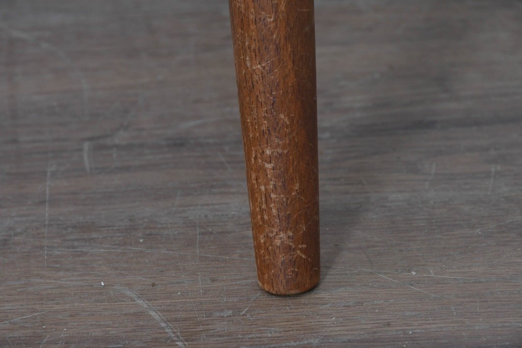 中古　ジョージナカシマ(George Nakashima)　桜製作所　グラスシートスツール(GRASS SEATED STOOL)　CN124　木部と編み座面が調和するスツール　(R-091372)