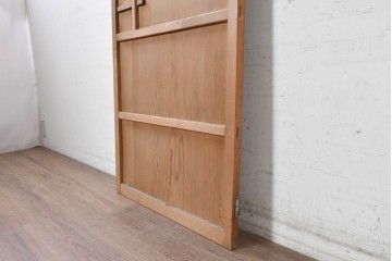 アンティーク建具　昭和初期から昭和中期　鏡板一枚板　型板ガラス入りのシンプルなドア1枚　(R-091374)