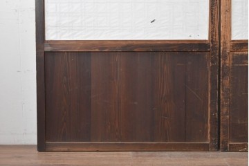 アンティーク建具　明治から大正期　幅広　豊かな木目と細かな格子が趣深い障子帯戸2枚セット　(R-091376)