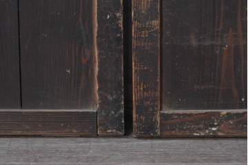 アンティーク建具　明治から大正期　幅広　豊かな木目と細かな格子が趣深い障子帯戸2枚セット　(R-091376)