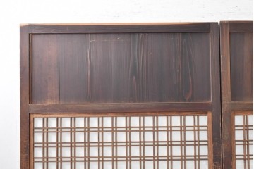 アンティーク建具　明治から大正期　幅広　豊かな木目と細かな格子が趣深い障子帯戸2枚セット　(R-091377)