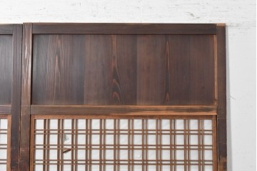 アンティーク建具　明治から大正期　幅広　豊かな木目と細かな格子が趣深い障子帯戸2枚セット　(R-091377)