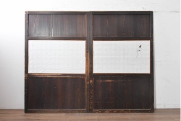 アンティーク建具　明治から大正期　幅広　豊かな木目と細かな格子が趣深い障子帯戸2枚セット　(R-091377)