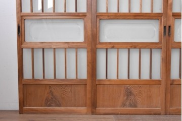 ヴィンテージ建具　昭和後期　幅狭　すりガラスがレトロな印象を添えるガラス戸4枚セット　(R-091378)