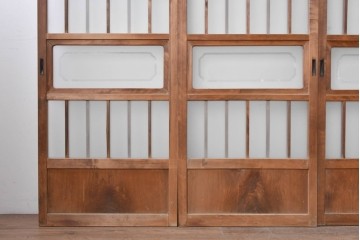 ヴィンテージ建具　昭和後期　幅狭　すりガラスがレトロな印象を添えるガラス戸4枚セット　(R-091378)
