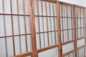ヴィンテージ建具　昭和後期　幅狭　すりガラスがレトロな印象を添えるガラス戸4枚セット　(R-091378)