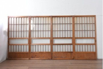 ヴィンテージ建具　昭和中期　格子意匠が和の趣を添えるガラス戸4枚セット　(R-091379)