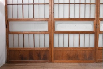 ヴィンテージ建具　昭和中期　格子意匠が和の趣を添えるガラス戸4枚セット　(R-091379)