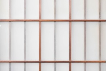 ヴィンテージ建具　昭和中期　格子意匠が和の趣を添えるガラス戸4枚セット　(R-091379)