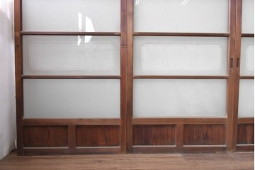 ヴィンテージ建具　昭和中期　横桟のすっきりとしたガラス戸4枚セット　(R-091381)
