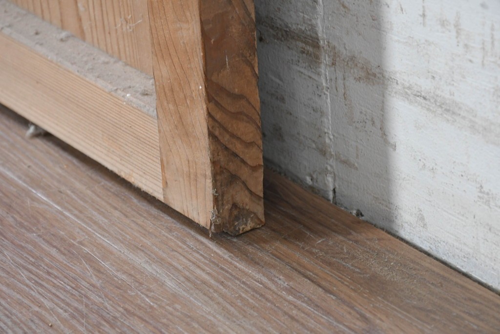 ヴィンテージ建具　昭和中期　木味を楽しむ素朴な板戸1枚　(R-091385)