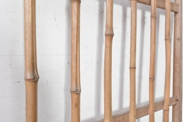 ヴィンテージ建具　昭和中期　一本一本異なる竹の表情を楽しめる味わい深い格子戸1枚　(R-091386)