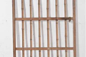 ヴィンテージ建具　昭和中期　一本一本異なる竹の表情を楽しめる味わい深い格子戸1枚　(R-091386)