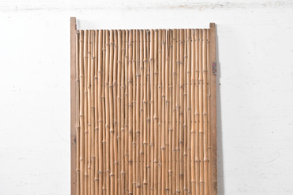 ヴィンテージ建具　昭和中期　幅狭(約67cm)　細竹の自然な表情が味わい深い竹戸1枚　(R-091389)