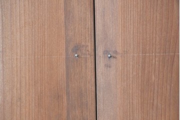 ヴィンテージ建具　昭和中期　すっきりと並ぶ縦板が素朴な味わいを見せる板戸1枚　(R-091391)