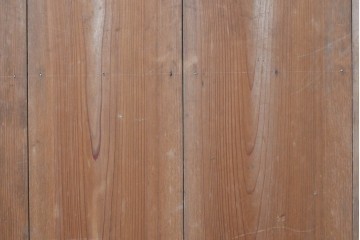 ヴィンテージ建具　昭和中期　すっきりと並ぶ縦板が素朴な味わいを見せる板戸1枚　(R-091391)