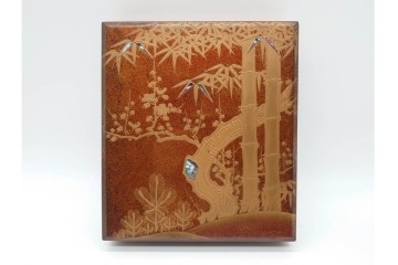 明治から大正期　時代物漆器　鶴・松竹梅蒔絵　螺鈿のきらめきが美しい総梨地の御色紙箱　外箱付き　(R-091409)
