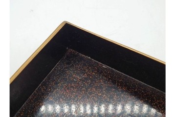 明治から大正期　時代物漆器　鶴・松竹梅蒔絵　螺鈿のきらめきが美しい総梨地の御色紙箱　外箱付き　(R-091409)