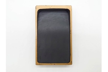 明治から大正期　時代物漆器　鶴・松竹梅蒔絵　螺鈿のきらめきが美しい総梨地の御硯箱　硯・水滴(龍雲吉田造)・外箱付き　(R-091410)