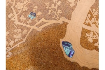 明治から大正期　時代物漆器　鶴・松竹梅蒔絵　螺鈿のきらめきが美しい総梨地の御文庫　外箱付き　(R-091411)