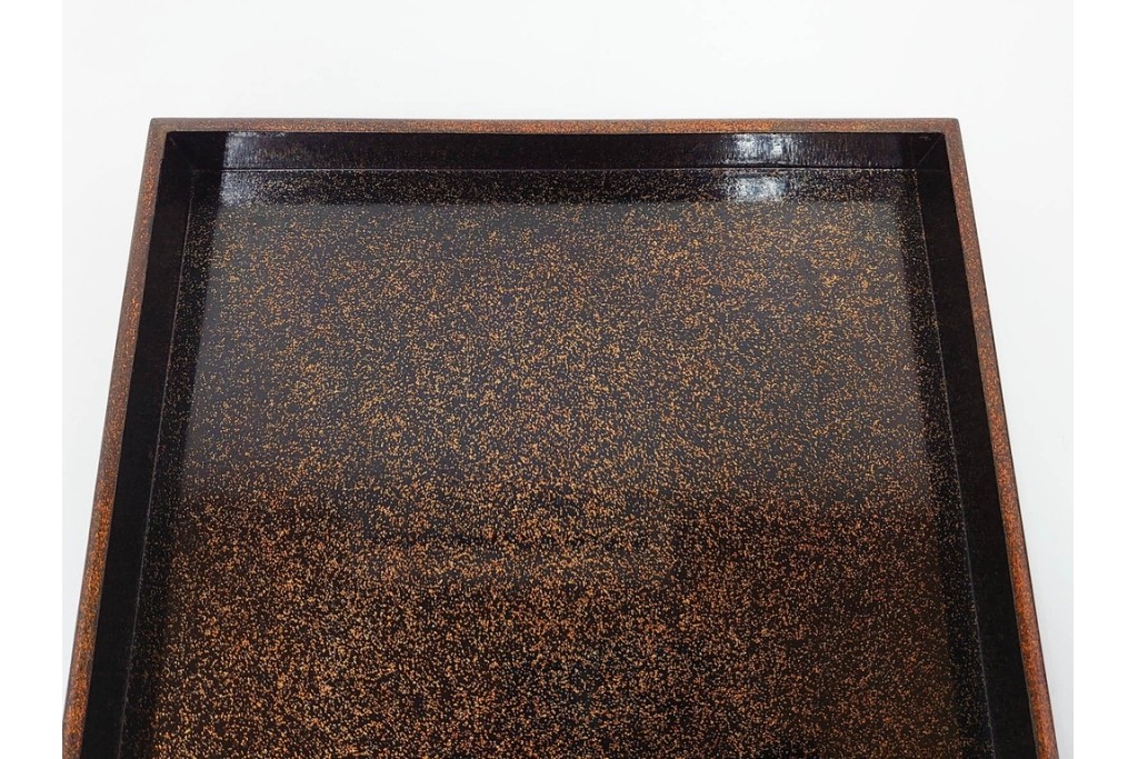 明治から大正期　時代物漆器　鶴・松竹梅蒔絵　螺鈿のきらめきが美しい総梨地の御文庫　外箱付き　(R-091411)
