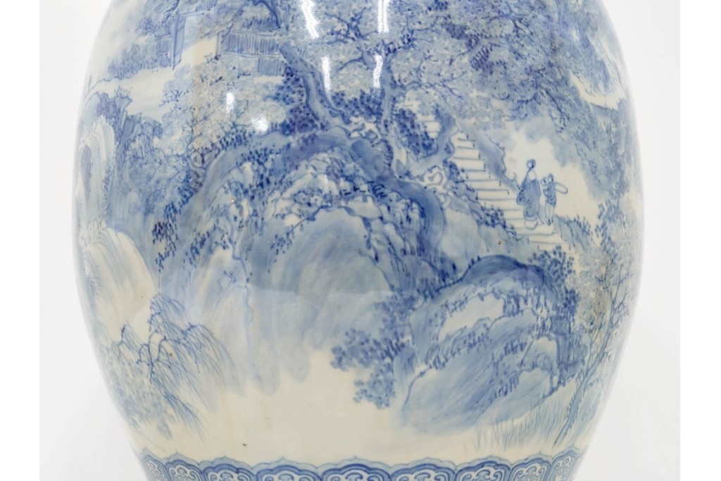 時代物　明治期　伊万里　高さ約60cm　緻密な山水図が描かれた染付の花瓶　(R-091430)