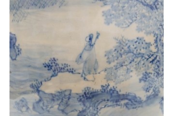 時代物　明治期　伊万里　高さ約60cm　緻密な山水図が描かれた染付の花瓶　(R-091430)
