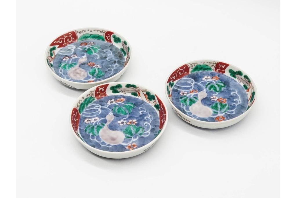 江戸期　古伊万里　染錦　直径約12cm(4寸)　瓢箪と魚を描いた小皿3枚セット　(R-091432)