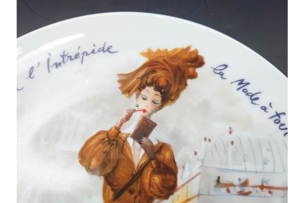 フランス　LIMOGES(リモージュ)　アンリ・ダルソー社　色鮮やかな女性の装いを描いたプレート6枚セット　(R-091441)