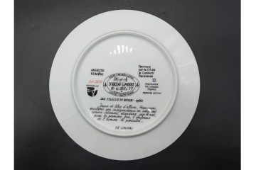 フランス　LIMOGES(リモージュ)　アンリ・ダルソー社　色鮮やかな女性の装いを描いたプレート6枚セット　(R-091441)