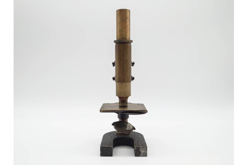 ドイツ　Ernst Leitz Wetzlar(エルンスト・ライツ)　No.9279　金色の鏡筒が印象的な顕微鏡　外箱付き　(R-091445)