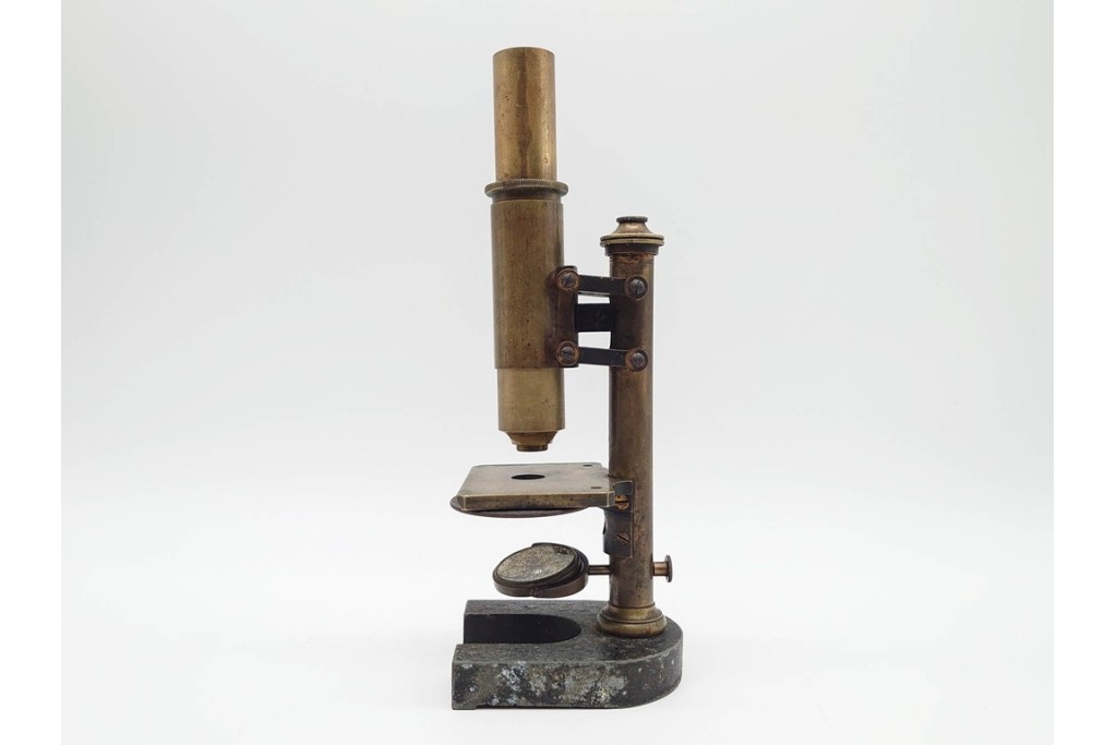 ドイツ　Ernst Leitz Wetzlar(エルンスト・ライツ)　No.9279　金色の鏡筒が印象的な顕微鏡　外箱付き　(R-091445)