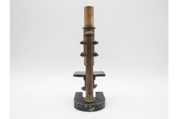 ドイツ　Ernst Leitz Wetzlar(エルンスト・ライツ)　No.9279　金色の鏡筒が印象的な顕微鏡　外箱付き　(R-091445)