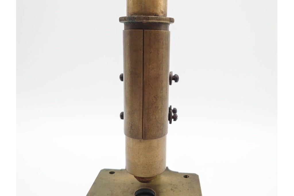 ドイツ　Ernst Leitz Wetzlar(エルンスト・ライツ)　No.9279　金色の鏡筒が印象的な顕微鏡　外箱付き　(R-091445)