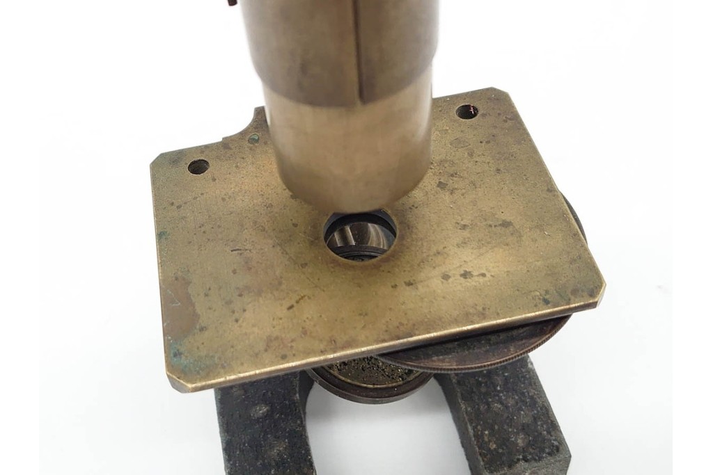 ドイツ　Ernst Leitz Wetzlar(エルンスト・ライツ)　No.9279　金色の鏡筒が印象的な顕微鏡　外箱付き　(R-091445)