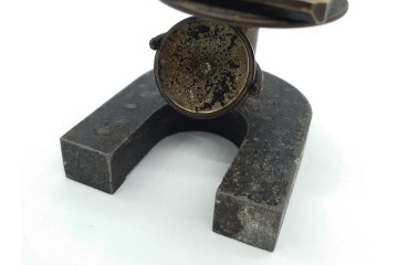 ドイツ　Ernst Leitz Wetzlar(エルンスト・ライツ)　No.9279　金色の鏡筒が印象的な顕微鏡　外箱付き　(R-091445)